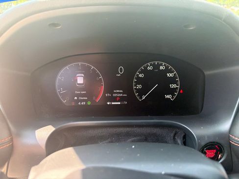 Used 2025 Honda HR-V Sport image 5