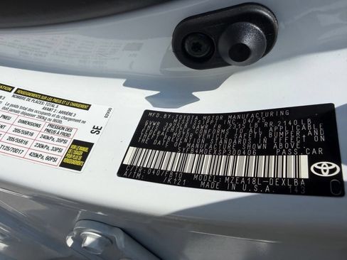 Used 2025 Toyota Corolla LE FWD image 13