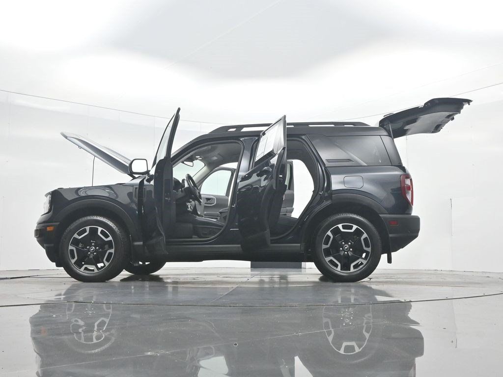Used 2022 Ford Bronco Sport Outer Banks w/ Tech Package AWD/4WD image 52
