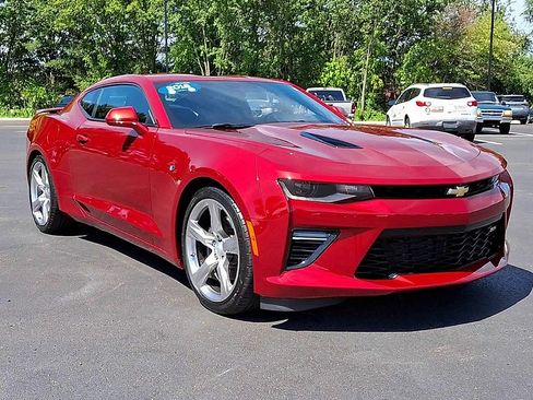 Certified 2018 Chevrolet Camaro SS RWD image 5