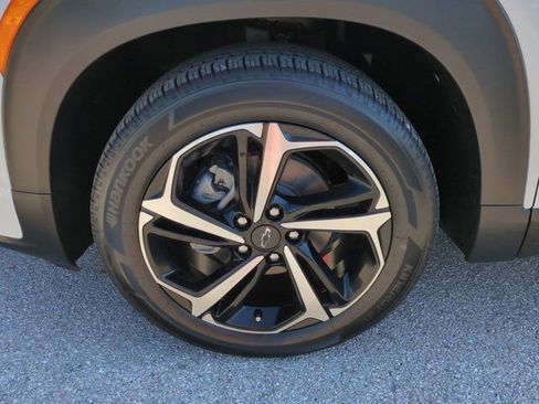 Used 2023 Chevrolet TrailBlazer RS w/ Convenience Package image 10