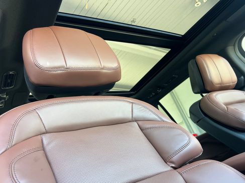 New 2026 Lincoln Navigator L Reserve AWD/4WD image 15