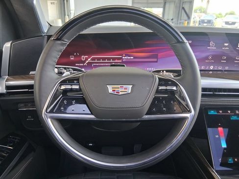 Used 2026 Cadillac Escalade Platinum Sport w/ LPO, Floor Liner Package RWD image 11