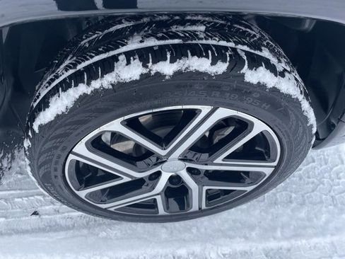 Used 2024 Jeep Compass Limited w/ Elite Group image 17