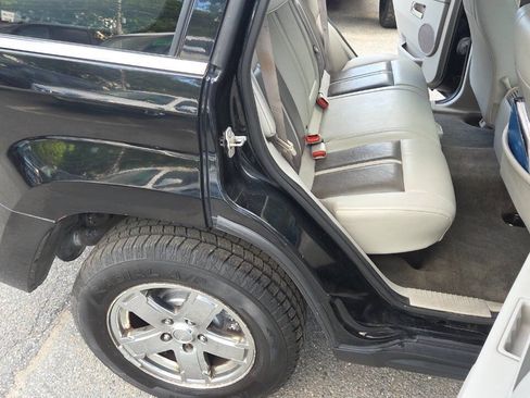 Used 2007 Jeep Grand Cherokee Limited AWD/4WD image 37