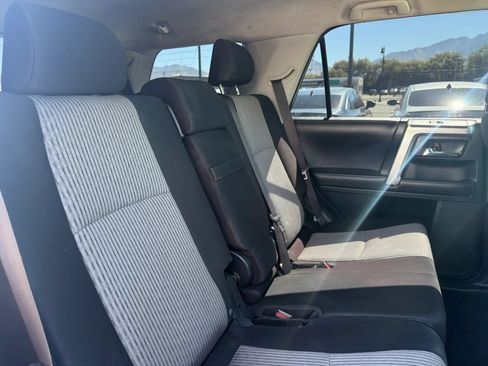 Used 2018 Toyota 4Runner SR5 AWD/4WD image 23