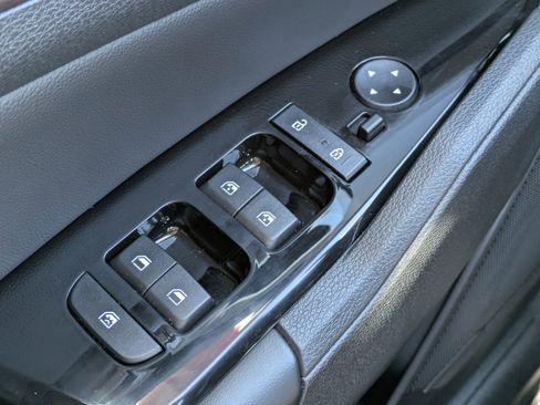 Certified 2024 Kia Sportage EX image 18