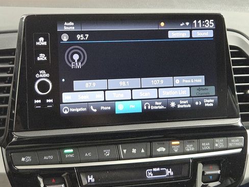 New 2026 Honda Odyssey Touring image 7