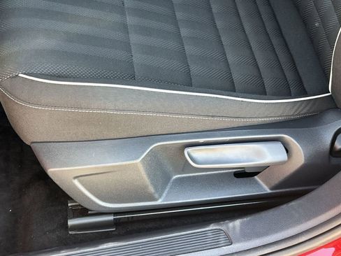 Certified 2024 Volkswagen Jetta Sport FWD image 17
