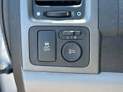 Used 2010 Honda CR-V LX image 18