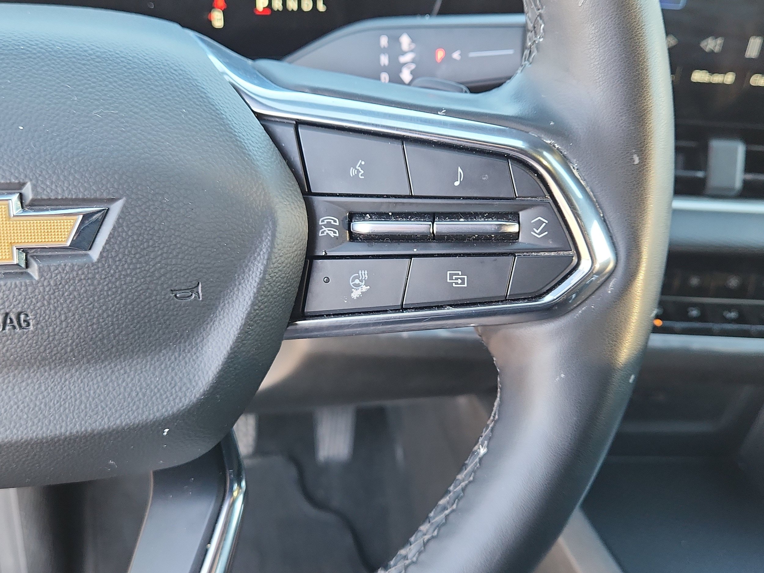 Used 2025 Chevrolet Equinox LT w/ Convenience Package II AWD/4WD image 17