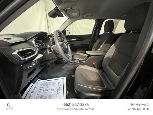 Used 2022 Chevrolet TrailBlazer LT FWD image 9