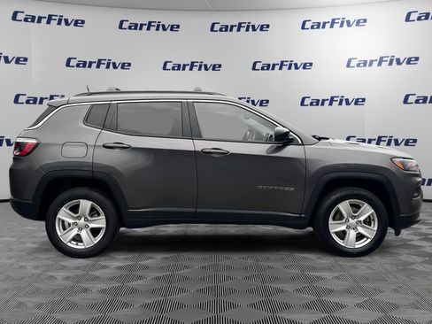 Used 2022 Jeep Compass Latitude AWD/4WD image 7