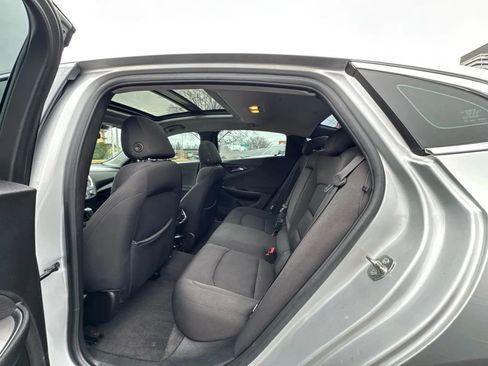 Used 2018 Chevrolet Malibu LT image 27
