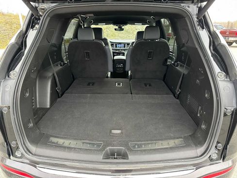 Used 2022 Buick Enclave Premium image 14