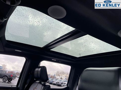 Used 2024 Ford F350 Platinum w/ FX4 Off-Road Package image 6