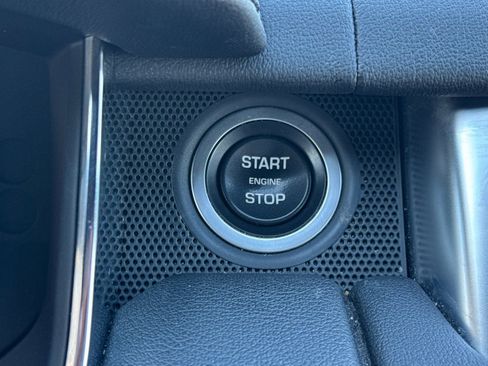 Used 2019 Land Rover Range Rover Sport HSE image 25