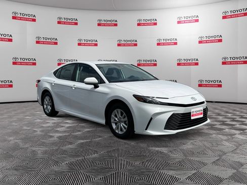 Used 2025 Toyota Camry LE w/ Convenience Package AWD/4WD image 3