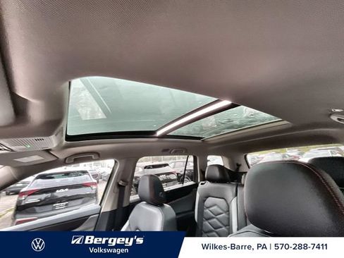 Used 2024 Volkswagen Atlas Peak Edition SEL AWD/4WD image 17