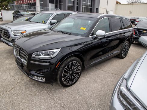 Used 2020 Lincoln Aviator Black Label w/ Dynamic Handling Package image 3
