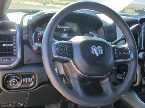 Used 2025 RAM 2500 Laramie AWD/4WD image 14