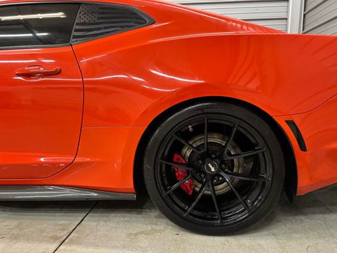 Used 2019 Chevrolet Camaro SS image 8