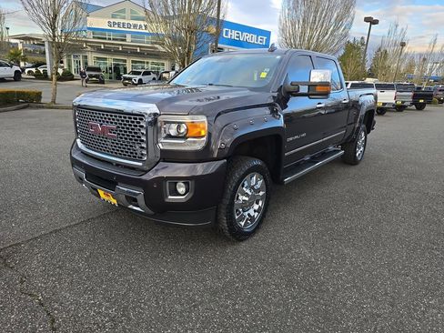 Used 2015 GMC Sierra 2500 Denali w/ Duramax Plus Package image 1