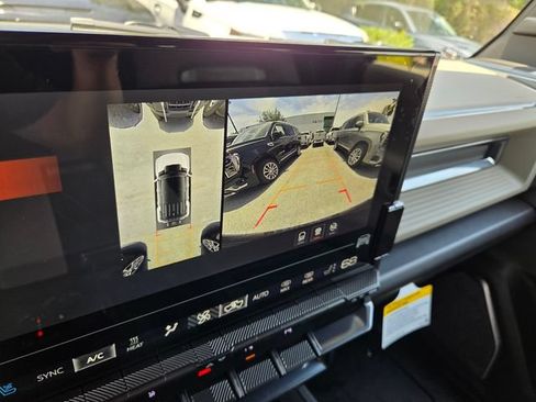 New 2026 GMC Hummer EV SUV AWD/4WD image 33