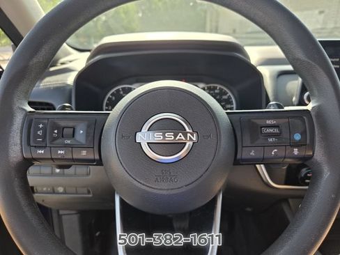 Used 2023 Nissan Rogue SV FWD image 24