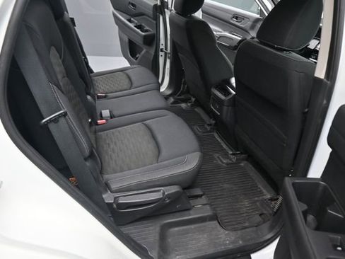 Used 2023 Nissan Pathfinder SV AWD/4WD image 78