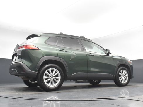 Used 2023 Toyota Corolla Cross LE w/ Moonroof Package image 21