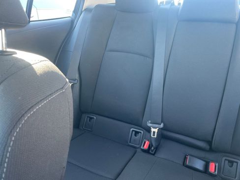 Used 2025 Toyota Corolla LE image 39