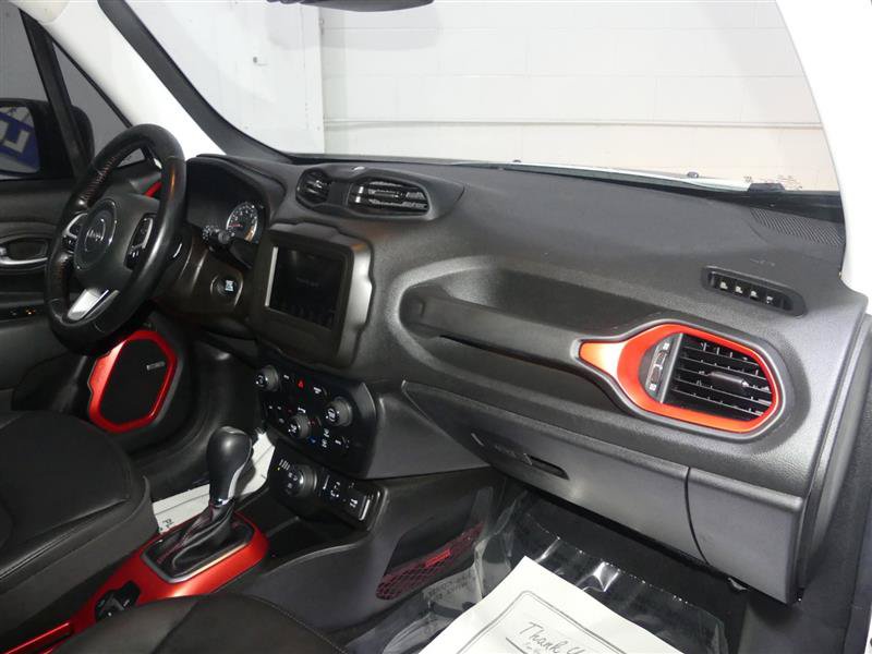 Used 2020 Jeep Renegade Trailhawk w/ Premium Leather Group AWD/4WD image 23