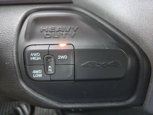 Used 2024 RAM 3500 Tradesman w/ Chrome Appearance Group AWD/4WD image 32