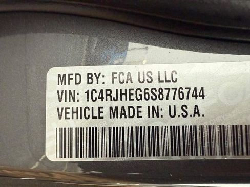 New 2025 Jeep Grand Cherokee Summit image 35