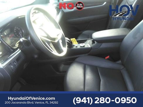 Used 2025 Cadillac XT5 Premium Luxury FWD image 17
