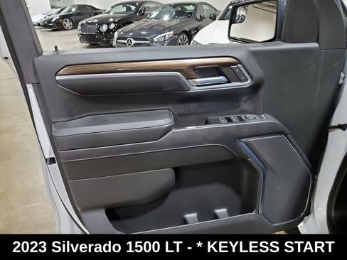 Used 2023 Chevrolet Silverado 1500 LT w/ Z71 Off-Road Package AWD/4WD image 8
