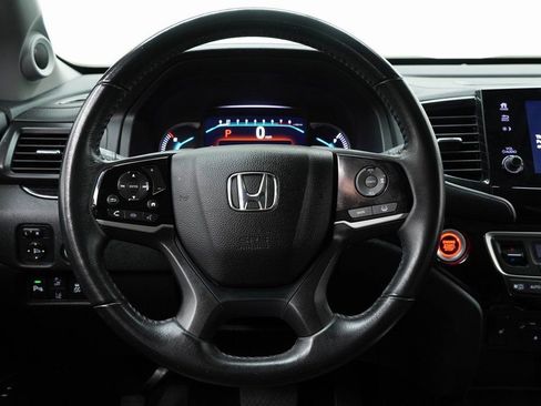 Used 2022 Honda Pilot Touring image 17