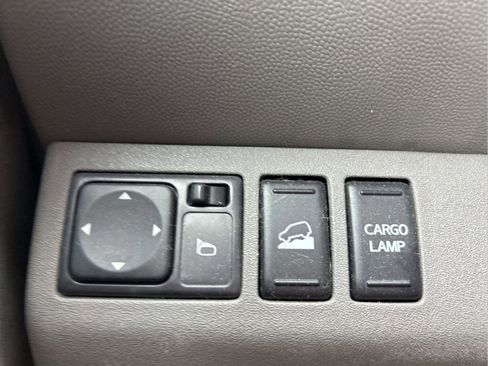 Used 2017 Nissan Frontier SV image 15