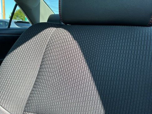 Used 2017 Toyota Camry SE FWD image 13