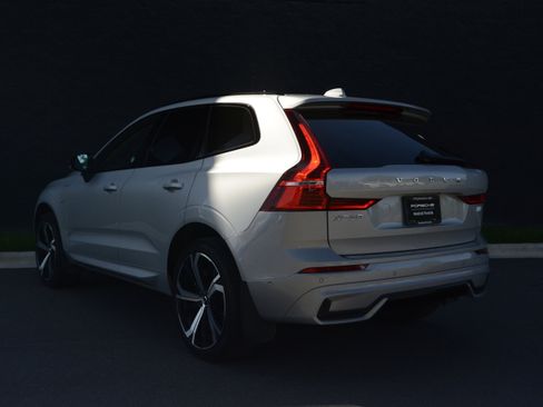 Used 2023 Volvo XC60 T8 Ultimate AWD/4WD image 3