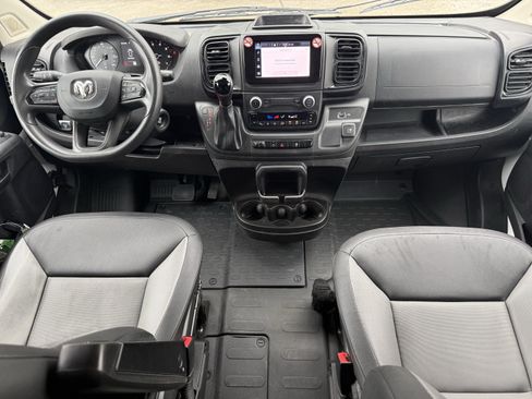 Used 2025 RAM ProMaster 2500 w/ Convenience Group FWD image 13