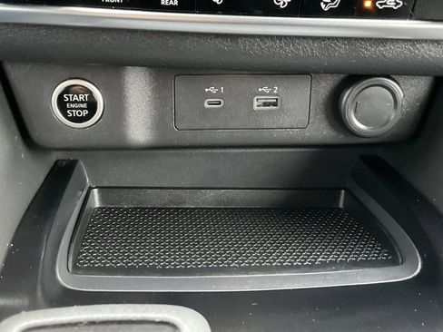 Used 2022 Nissan Rogue SV image 10