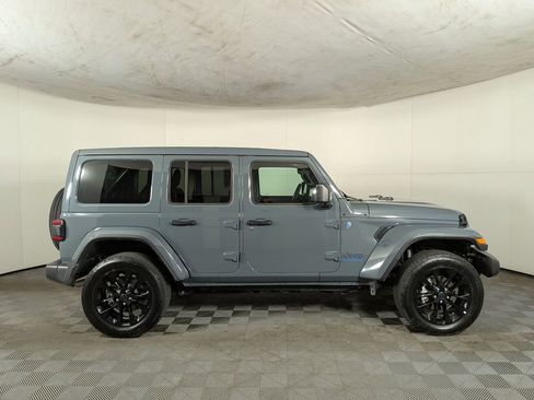 Certified 2025 Jeep Wrangler Unlimited Sahara w/ Safety Group image 7