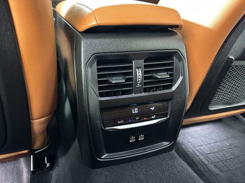 Used 2023 BMW 330i Sedan image 33