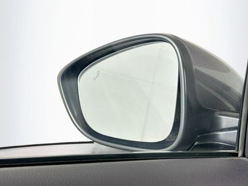 Used 2018 Honda Accord EX image 16