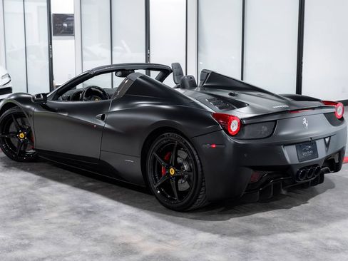 Used 2012 Ferrari 458 Spider RWD image 8