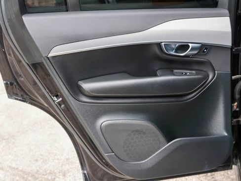 Used 2021 Volvo XC90 T5 Momentum w/ Protection Package Premier image 15