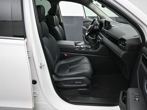 Used 2023 Honda Pilot Touring image 44