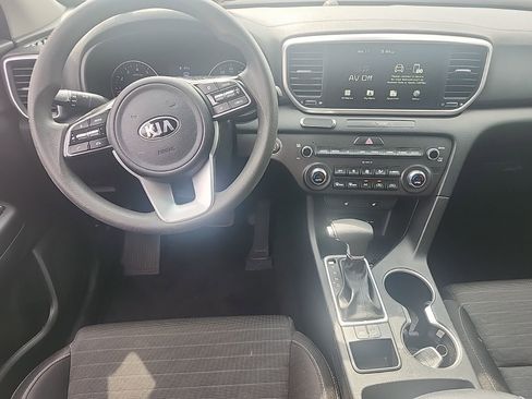 Used 2022 Kia Sportage LX w/ LX FWD Value Edition Package image 10